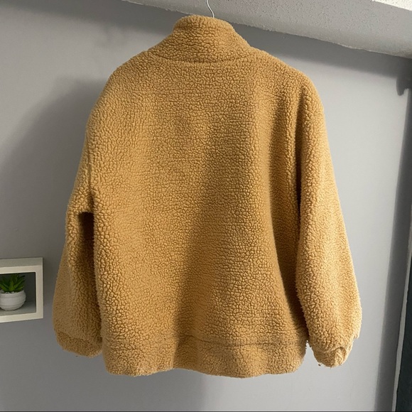 SIZE SMALL, TAN/CREAM COLOUR, TEDDY BEAR TEXTURE - Picture 4 of 4